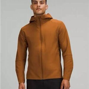 Lululemon Men’s Warp Lite Packable Performance Jacket (Large)